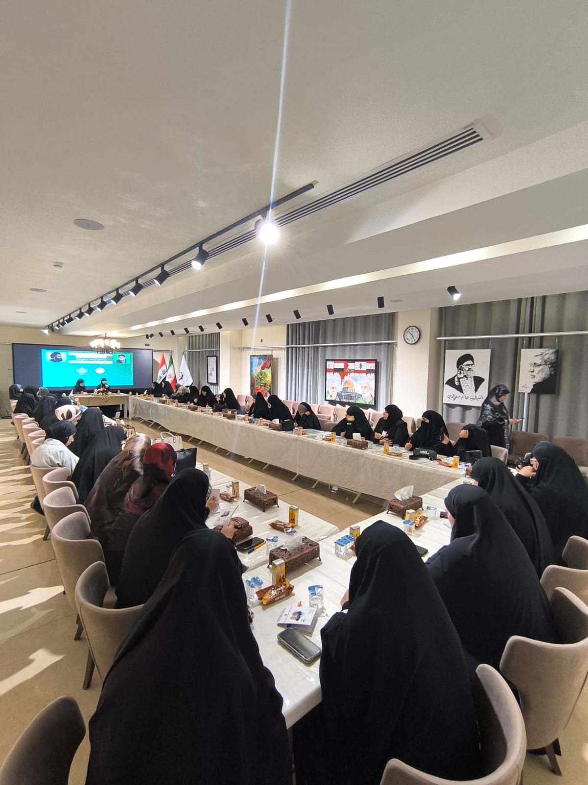  ندوة ثقافية بعنوان : ( الشهيد القائد السيد عباس الموسوي مدرسة الجهاد والتبيين )